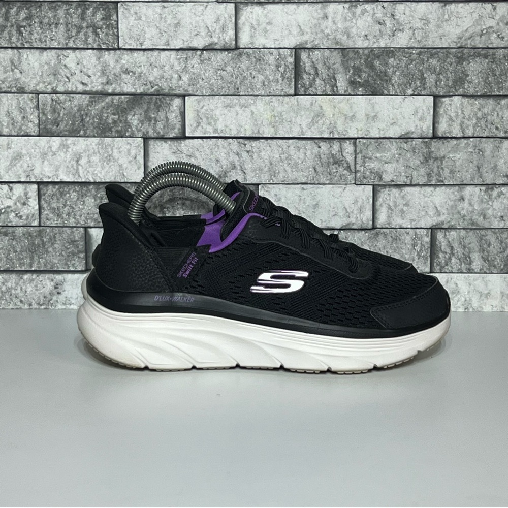 Skechers Womens 8 Swift Fit Slip On Memory Foam Athletic Shoes